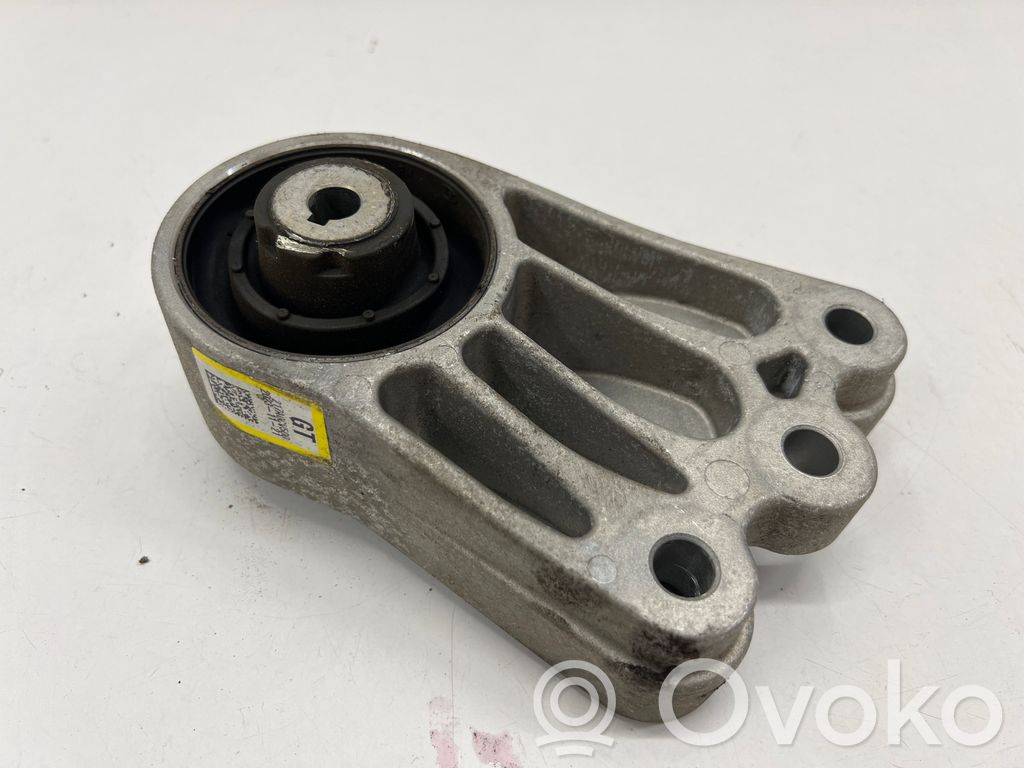KIA EV6 Engine mount bracket 