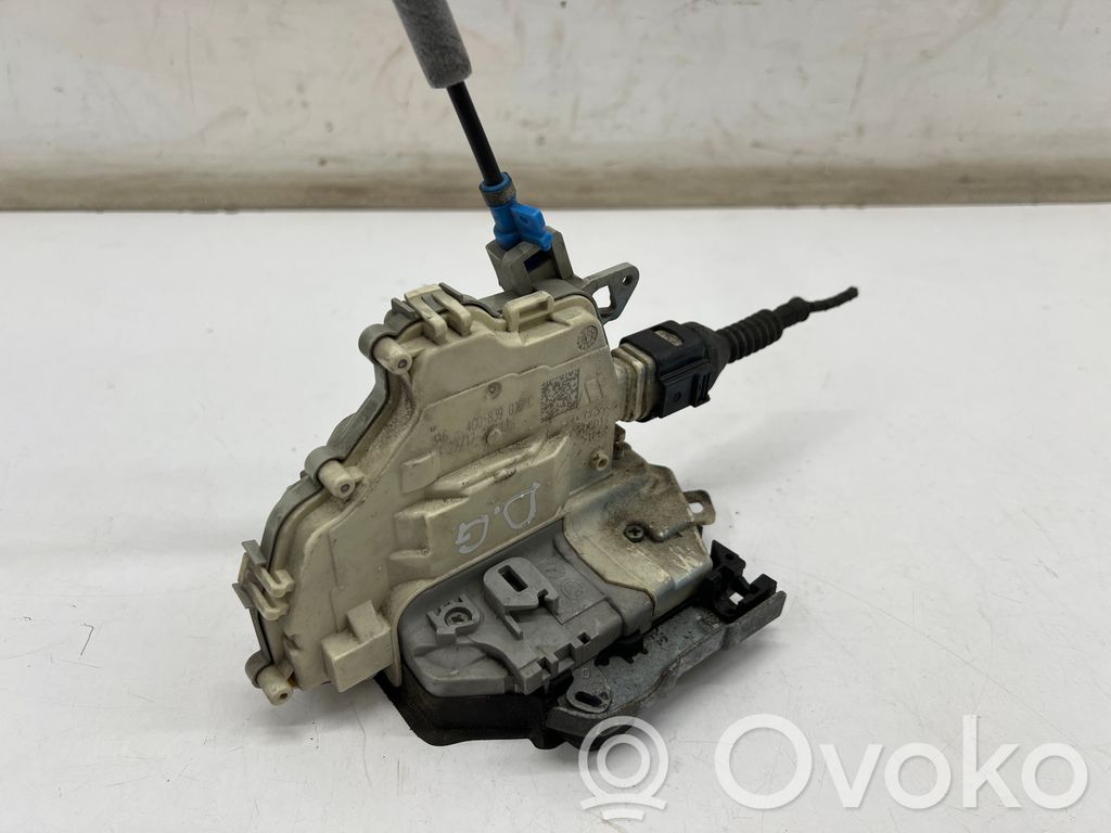 Audi A3 S3 8V Zamek drzwi tylnych 