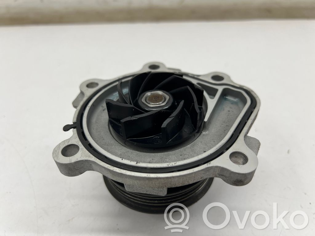 Nissan Qashqai J12 Water pump 
