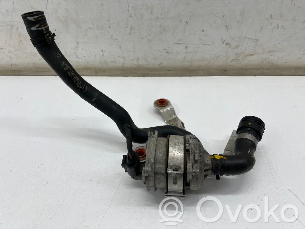Porsche Taycan 9J1 Vesipumppu 