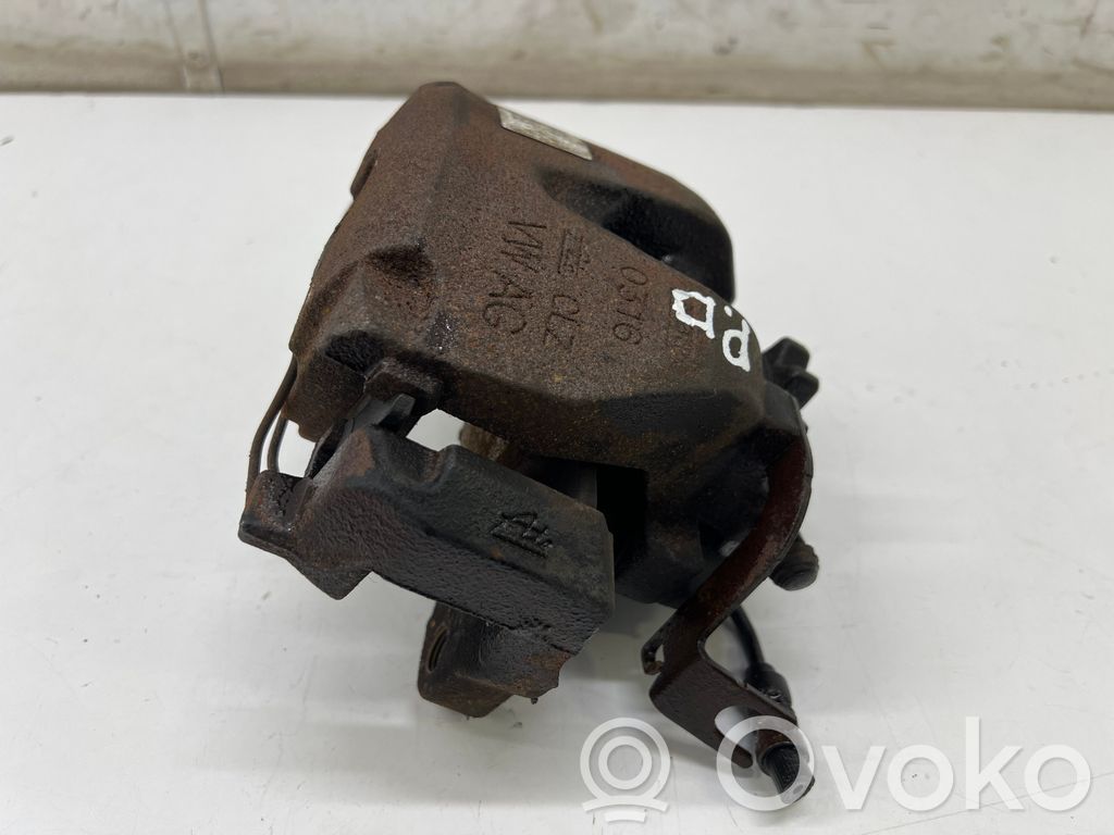 Audi A4 S4 B9 Передний суппорт 
