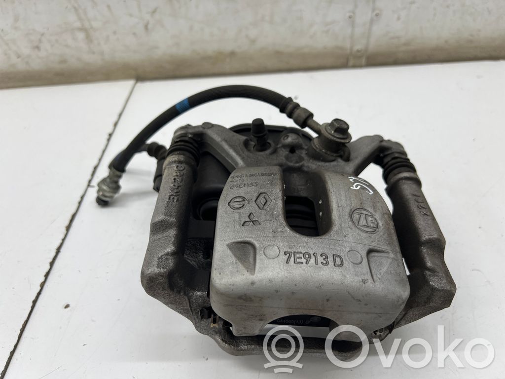 Задний суппорт   7E913D