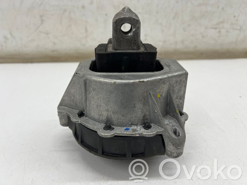 BMW 3 G20 G21 Dzinēja spilvens 