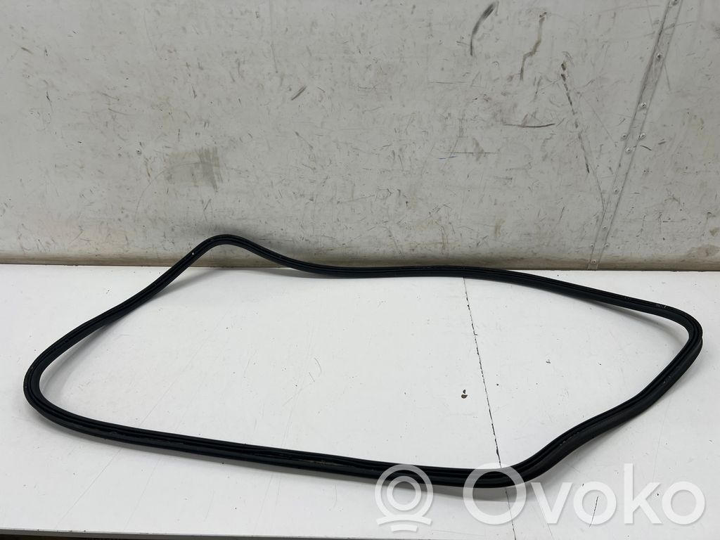 BMW 3 G20 G21 Trunk rubber seal (body) 