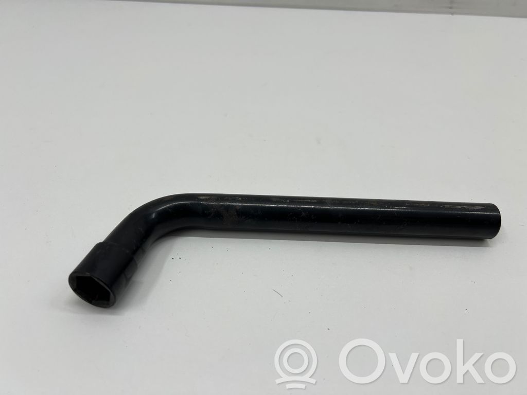 Volkswagen Polo V 6R Wheel nut wrench 