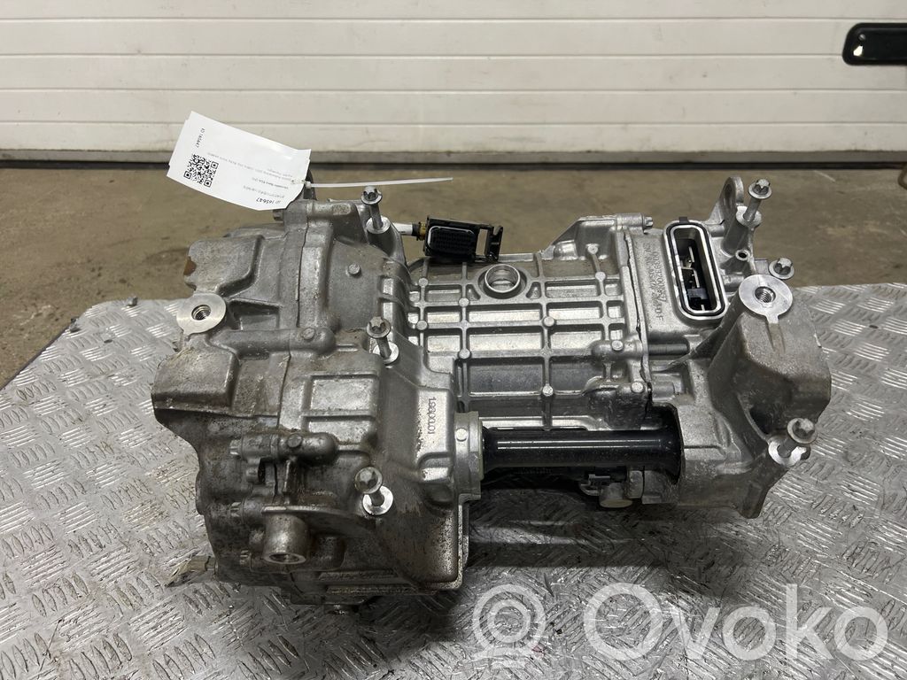 Mercedes-Benz EQA motor de coche eléctrico 