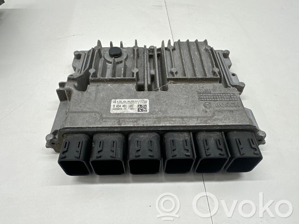 BMW 5 G30 G31 G38 Engine control unit/module 