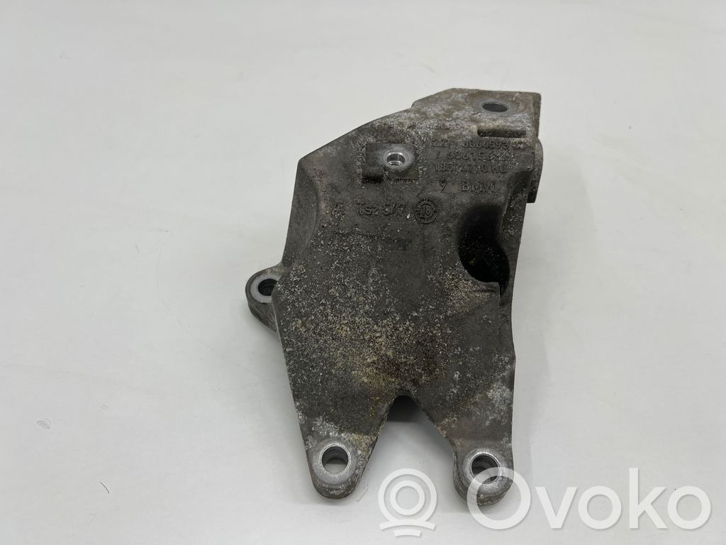 BMW 5 G30 G31 G38 Engine mounting bracket 