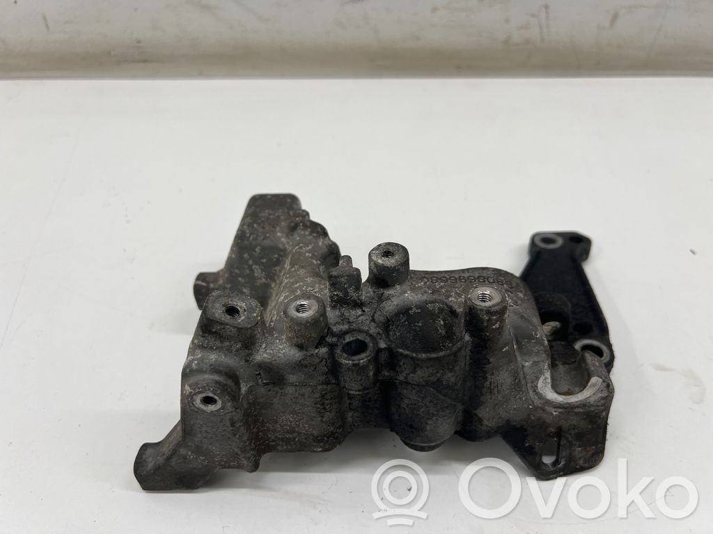 Citroen Berlingo Generator/alternator bracket 