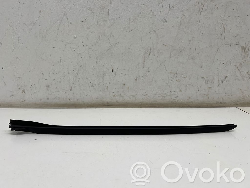 BMW i4 Windshield trim 