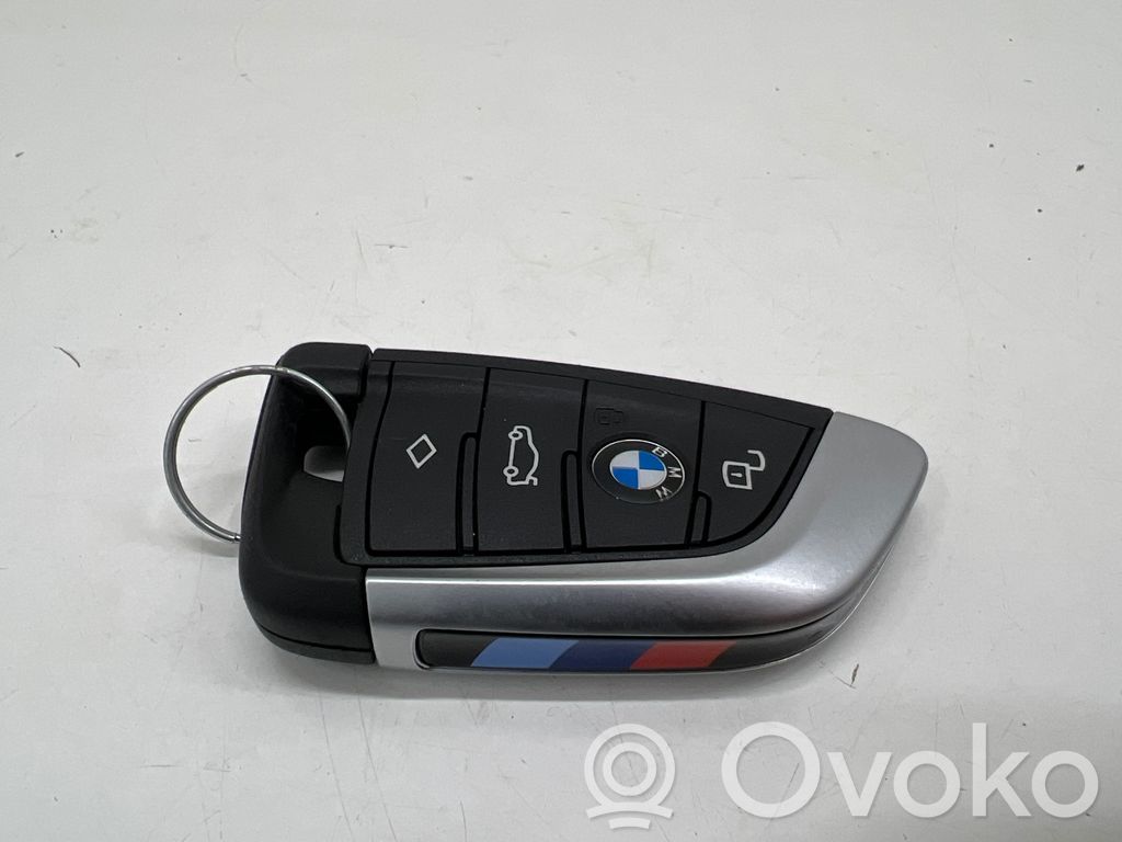 BMW i4 Virta-avain/kortti 