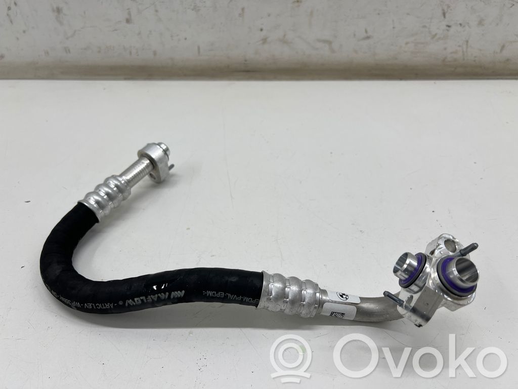 BMW i4 Ilmastointilaitteen putki (A/C) 