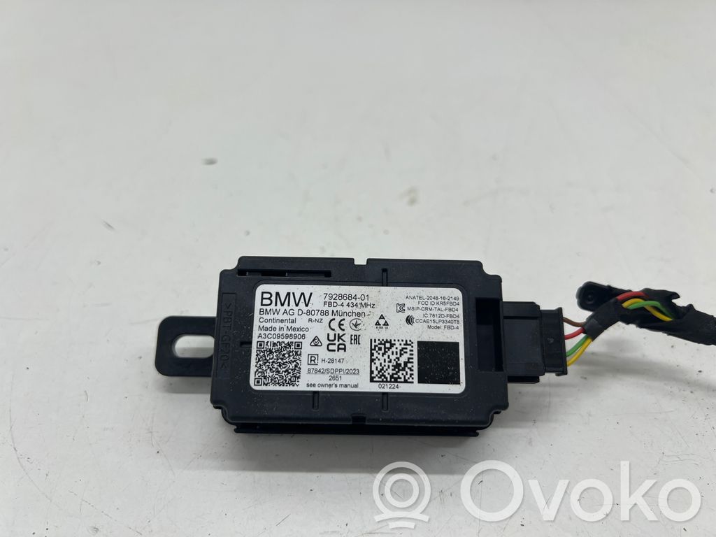 BMW i4 Antenos stiprintuvas 