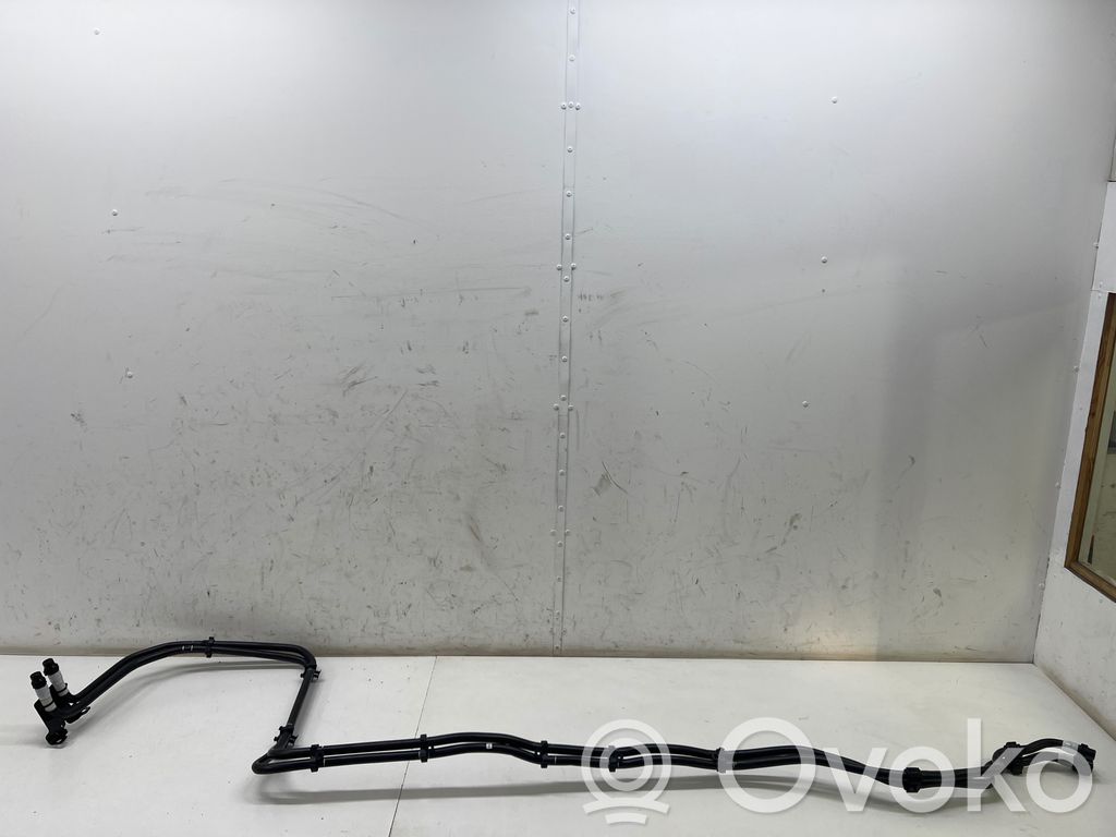 BMW i4 Engine coolant pipe/hose 