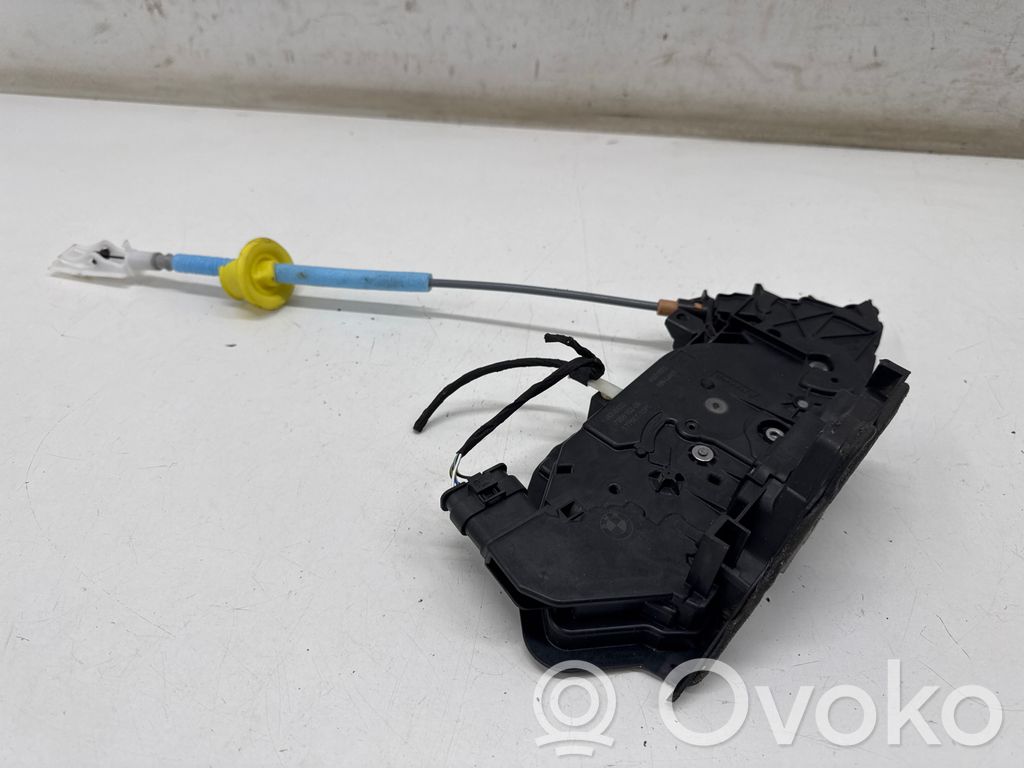 BMW 1 F40 Zamek drzwi tylnych 