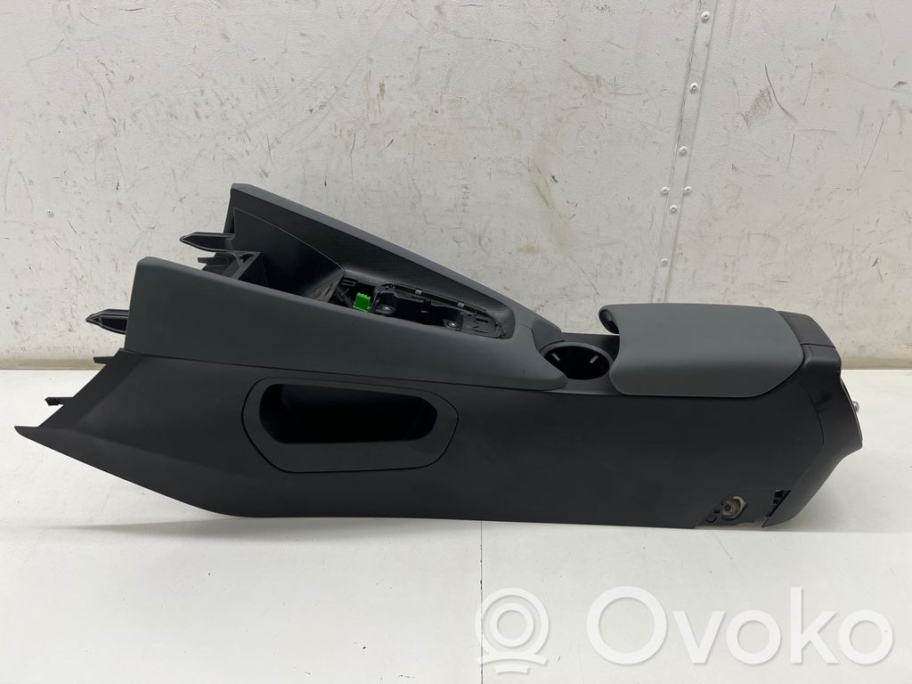 Armrest   31694747,31694221
