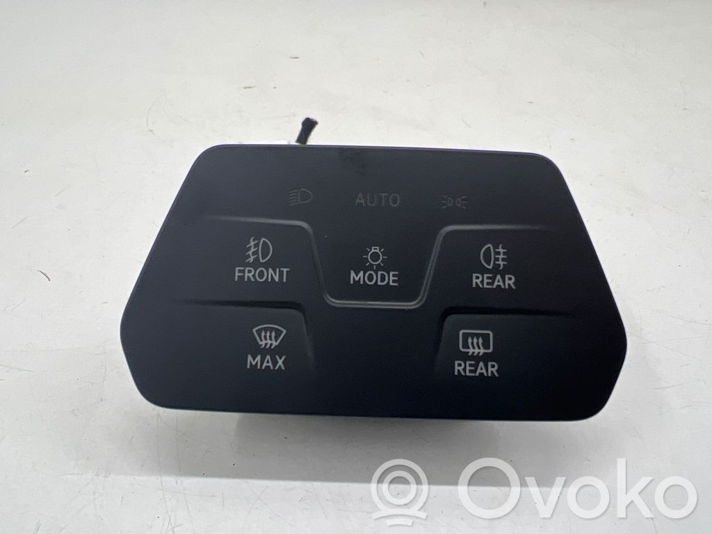 Cupra Leon Light switch 