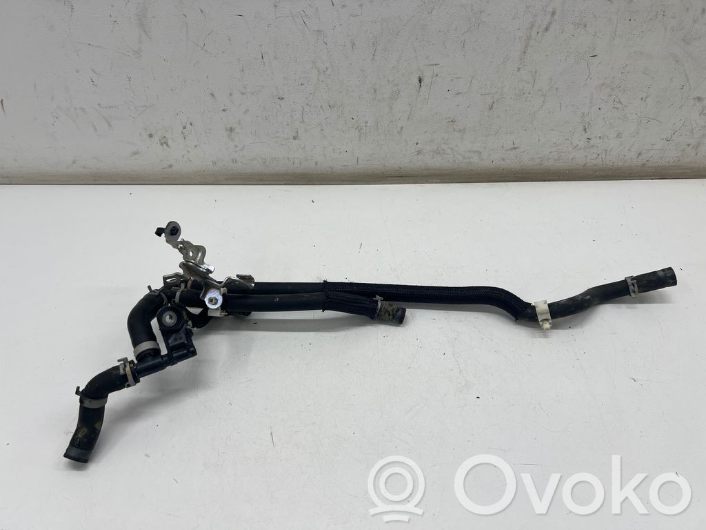 Toyota Yaris XP210 Tubo flessibile del liquido di raffreddamento del motore 