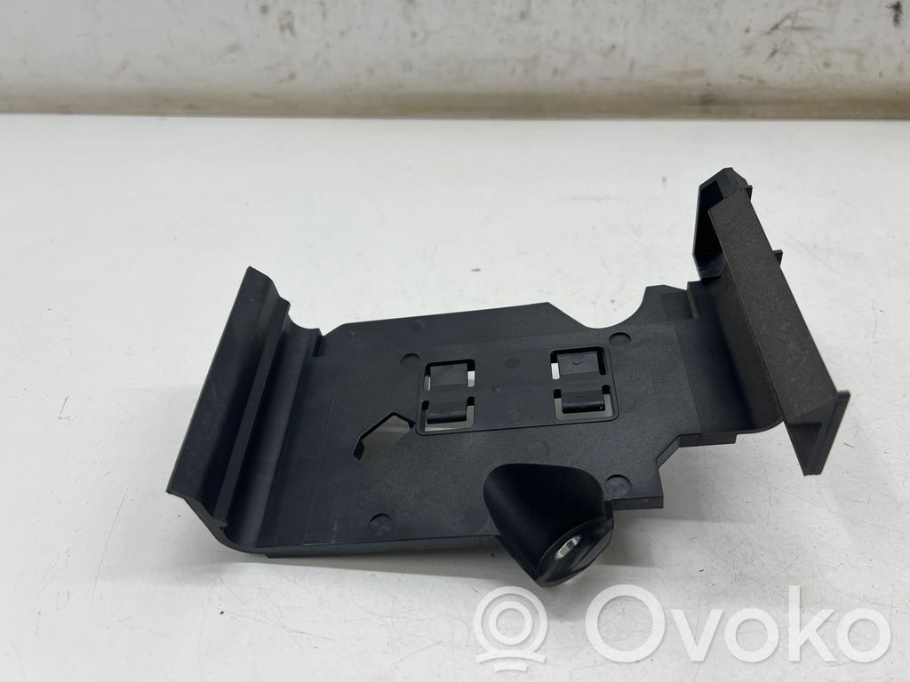 Engine control unit holder   5Q0906507C