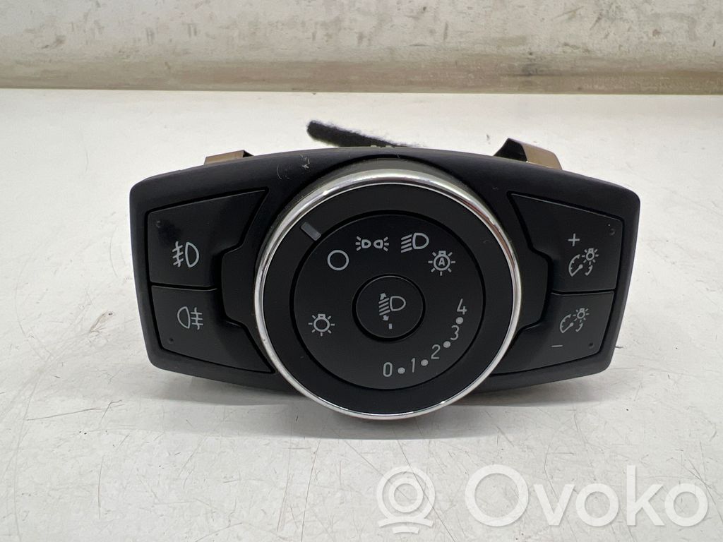 Ford Ecosport Light switch 