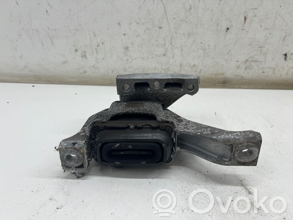 Mini Cooper Countryman R60 Engine mount bracket 