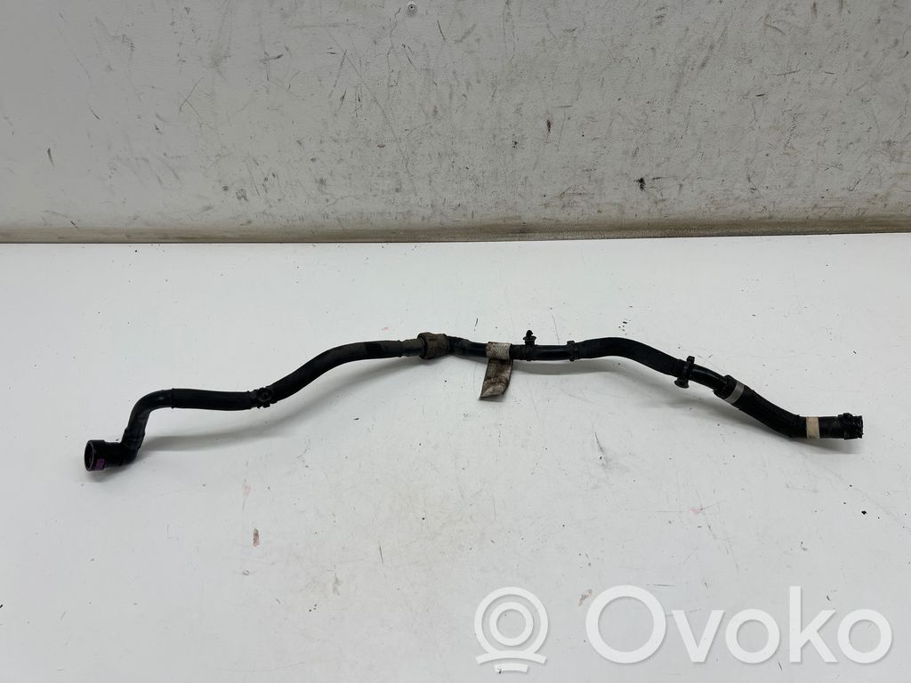 Jaguar I-Pace Engine coolant pipe/hose 