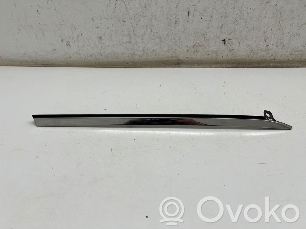 Nissan X-Trail T33 Ramă geam lateral spate 