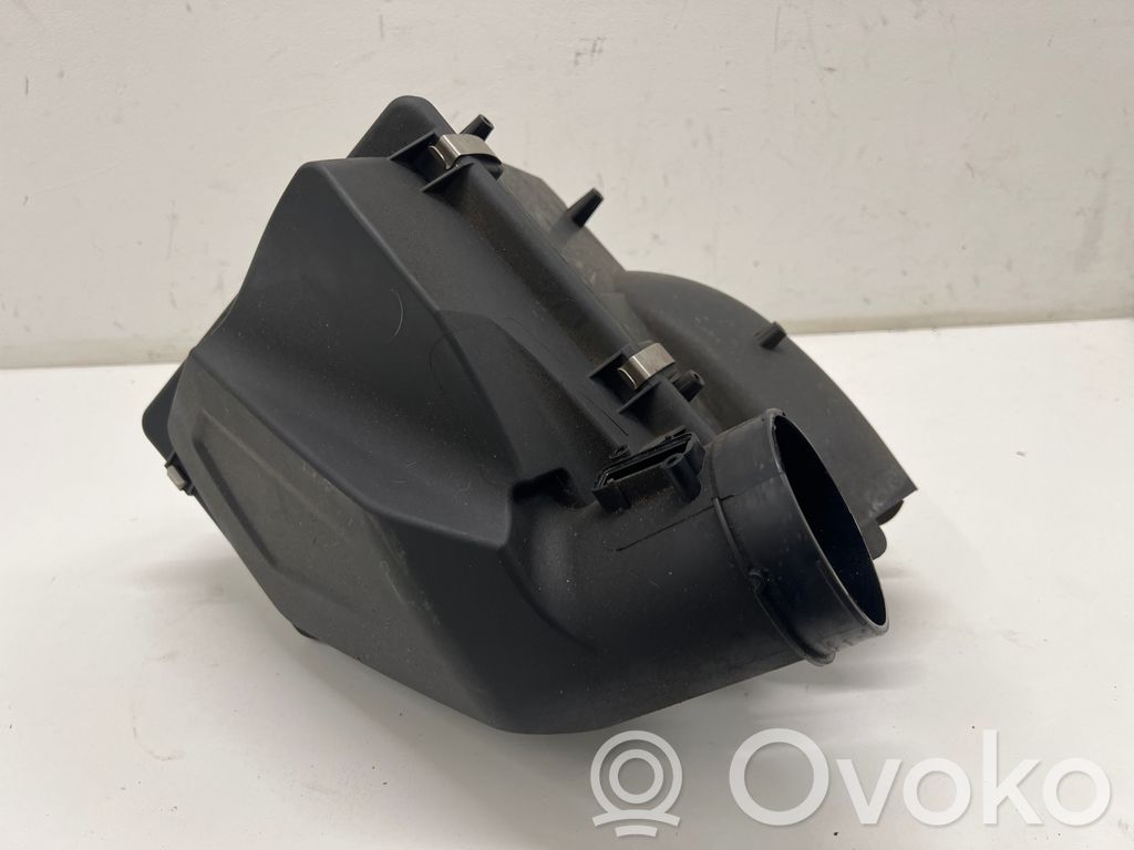 BMW 3 G20 G21 Ilmansuodattimen kotelo