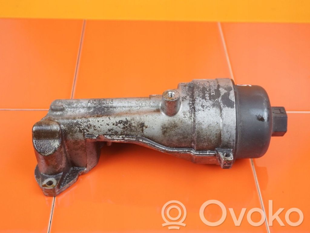 Citroen DS3 Oil filter mounting bracket 