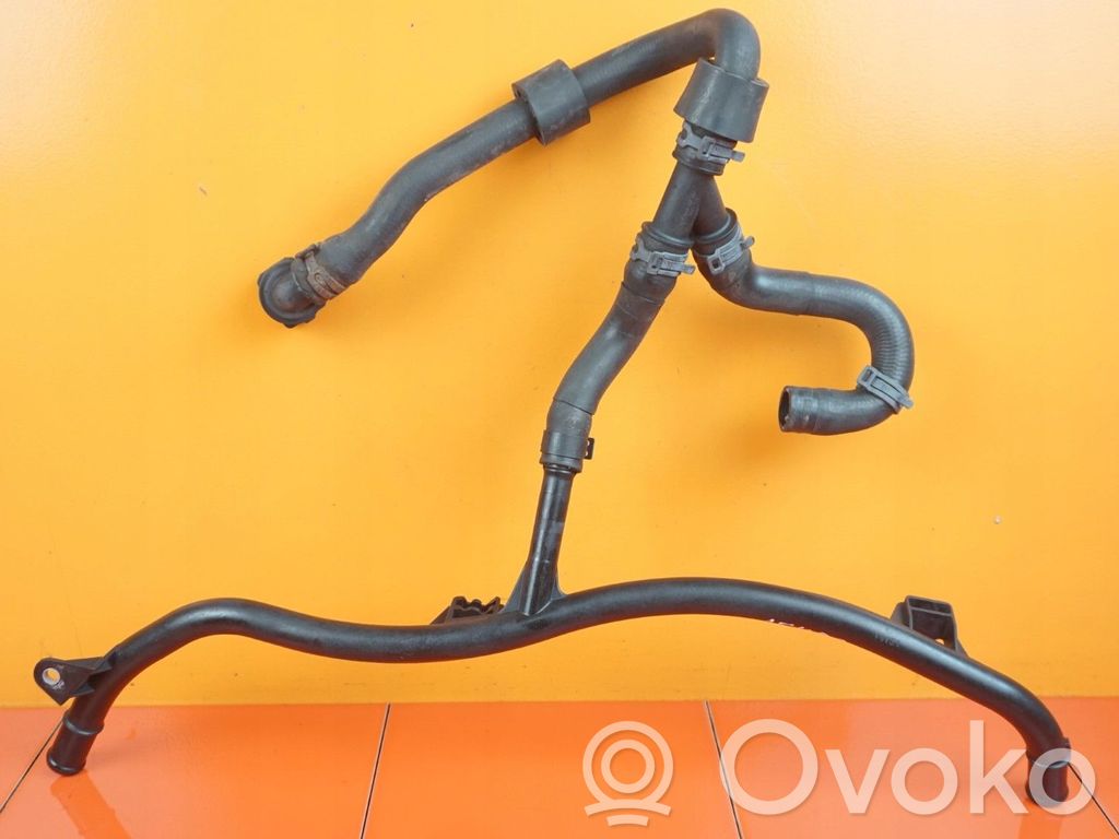 Volkswagen Golf VII Engine coolant pipe/hose 