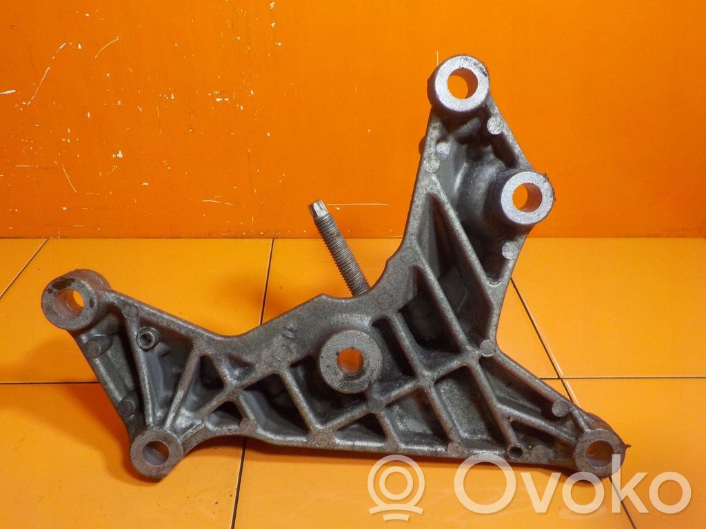Ford Transit VII Variklio tvirtinimo kronšteinas 