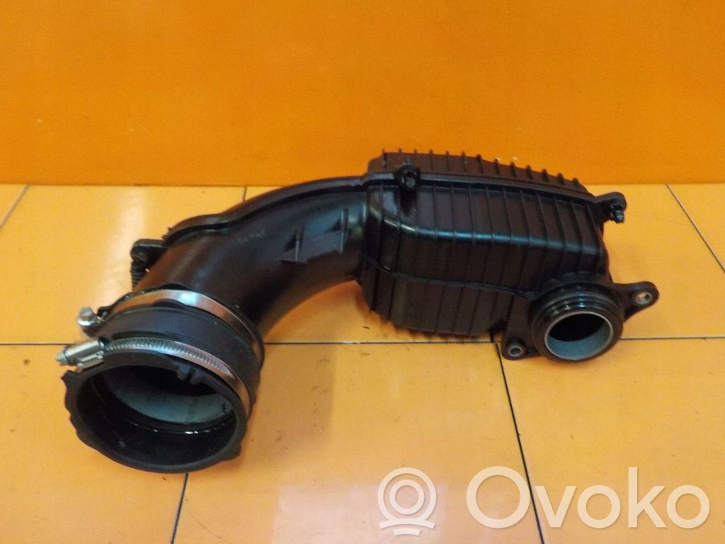 Volvo S60 Air filter box 