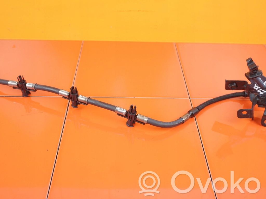 KIA Sorento Fuel line pipe 
