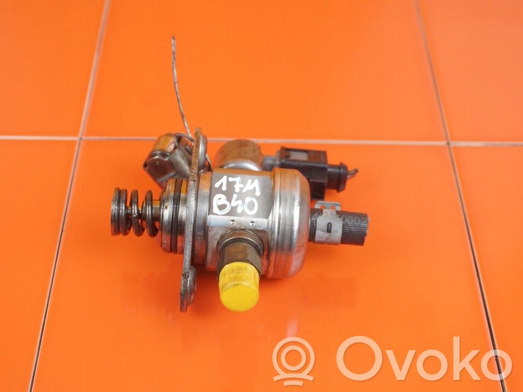 Audi A4 S4 B8 8K Fuel injection high pressure pump 