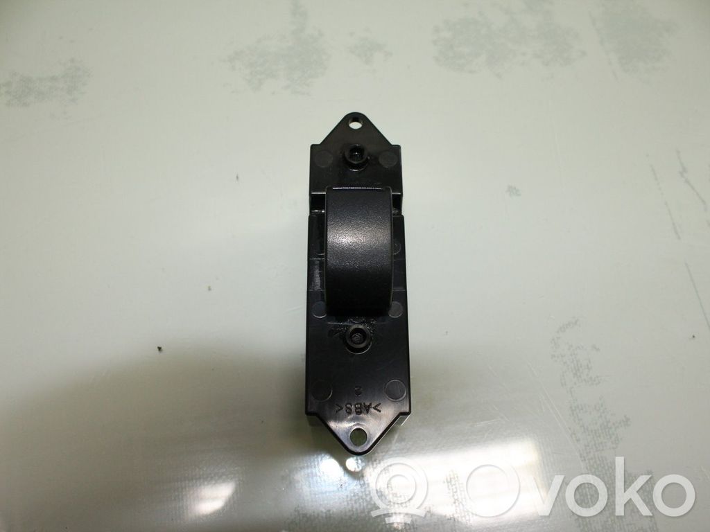 Mitsubishi L200 Comutator comandă geamuri electrice 