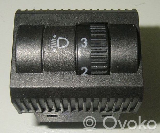 Volkswagen Amarok Panel lighting control switch 