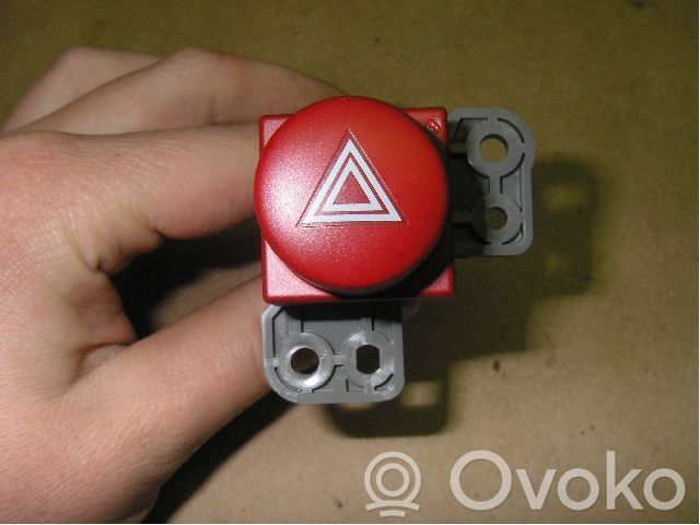 Hazard light switch   83037AG011