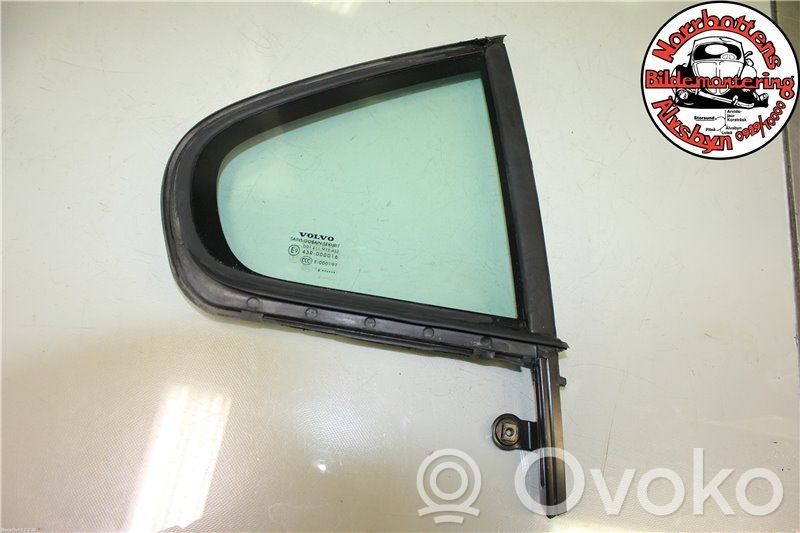 Volvo S60 Ventanilla de ventilación de la puerta trasera 