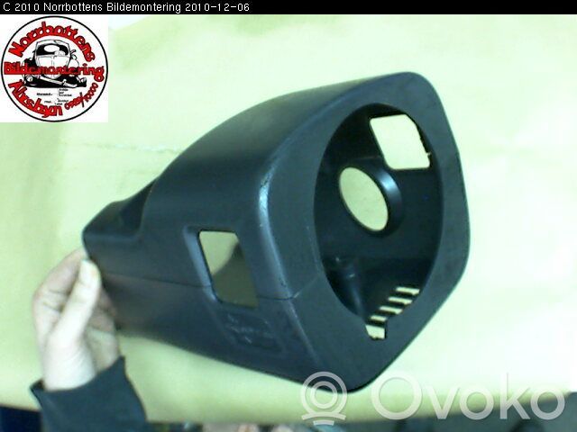 Steering wheel column trim
