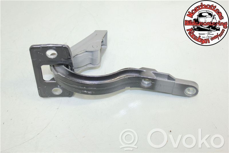 Saab 9-5 Tailgate/trunk/boot hinge 