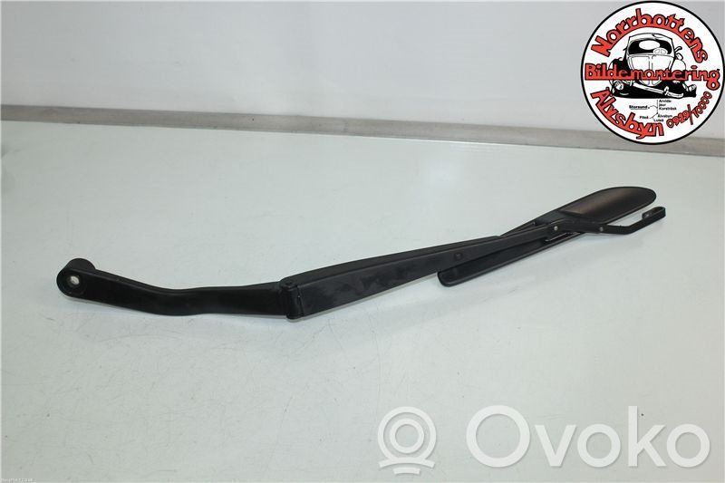 Front wiper blade arm   35551LD