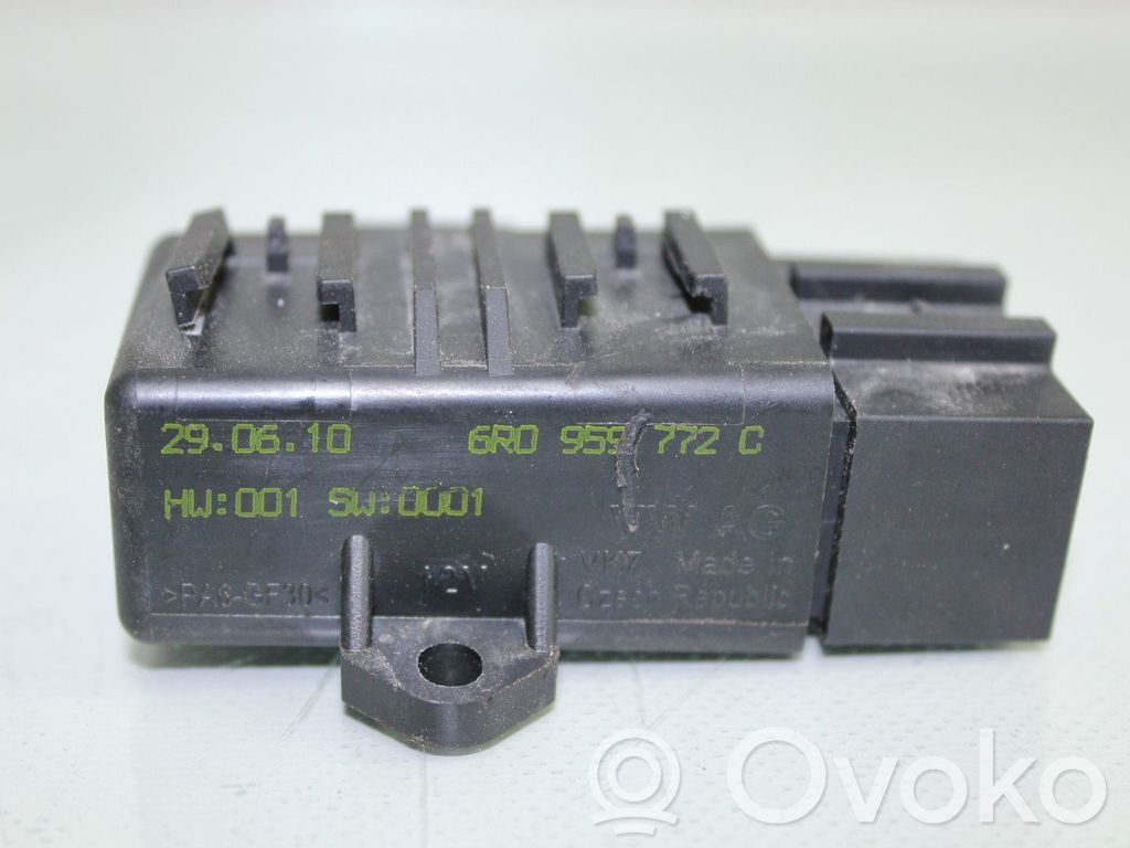 Audi A1 Seat heating relay 