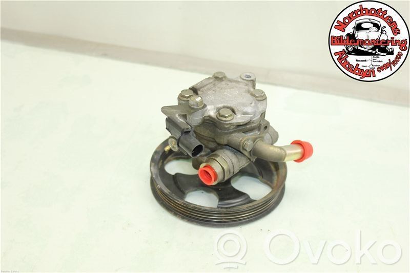 Mitsubishi Pajero Vairo stiprintuvo siurblys 