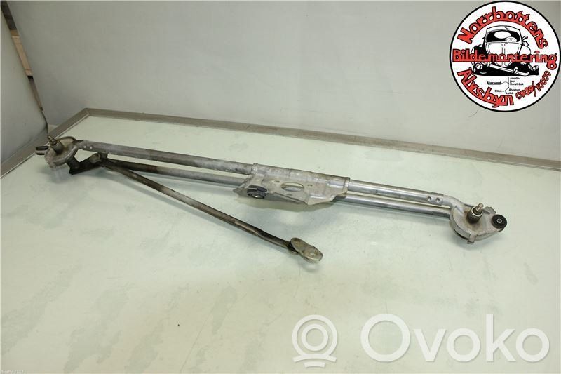 Front wiper linkage
