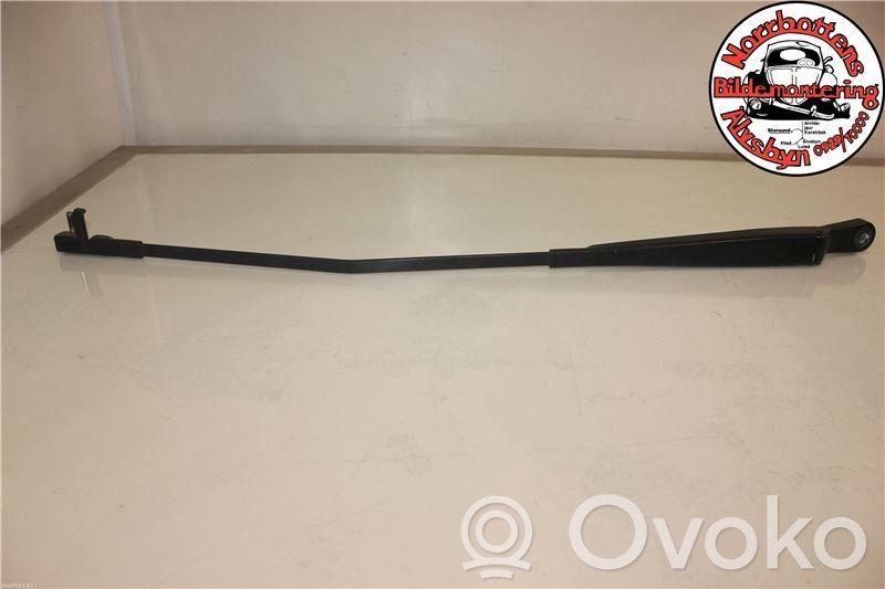Citroen C5 Front wiper blade arm 