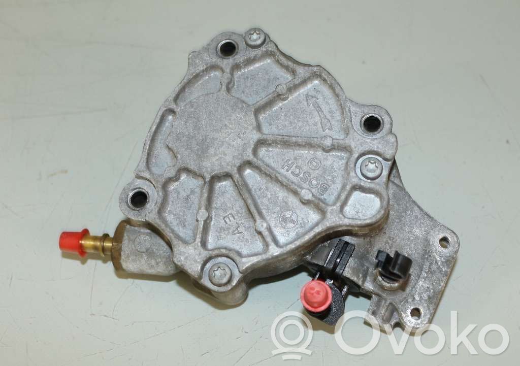 Mitsubishi Outlander Vacuum pump 