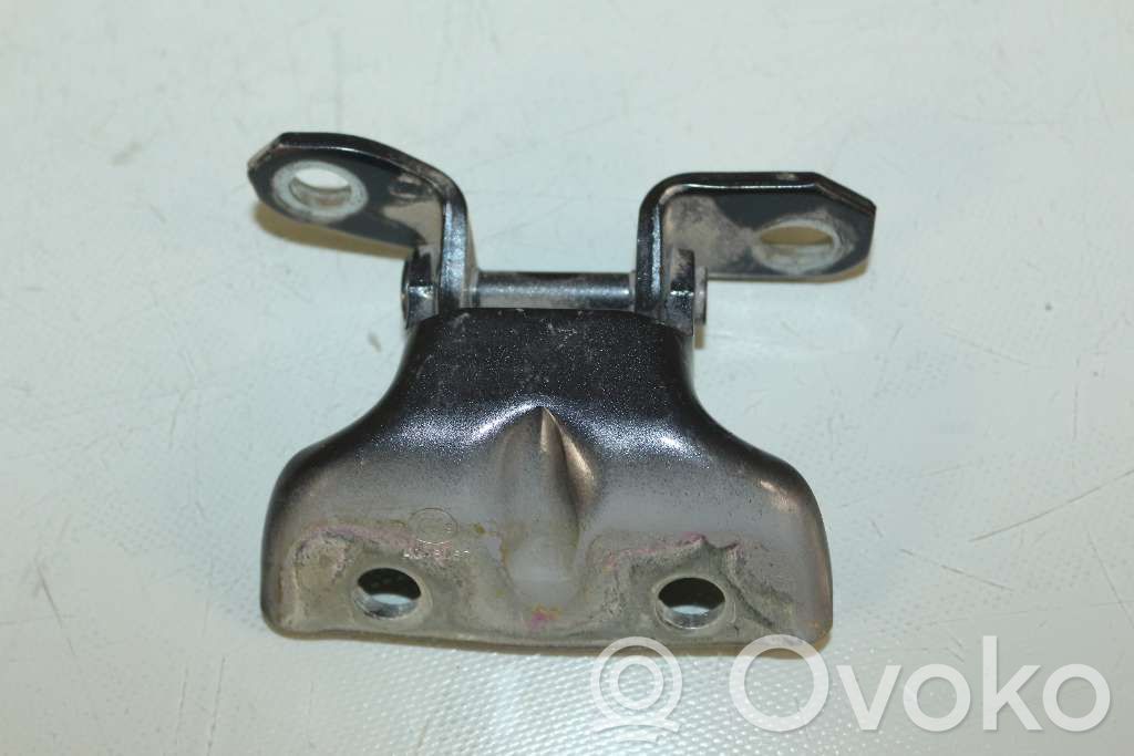 Rear door upper hinge   794202D000