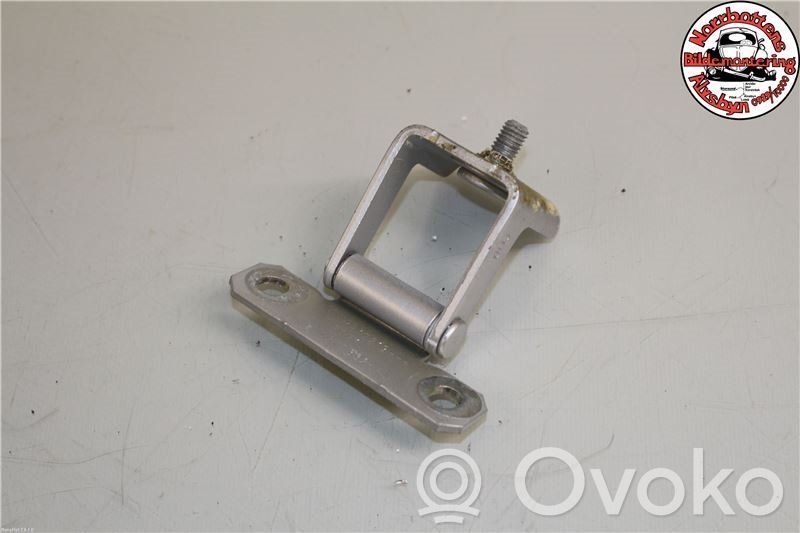 Renault Clio III Tailgate/trunk/boot hinge 