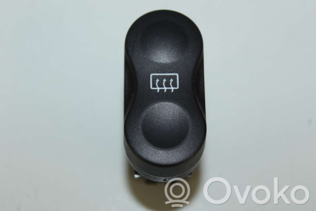 Electric window control switch   8200710682,710682