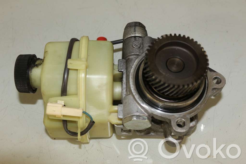 Mazda 6 Ohjaustehostimen pumppu 